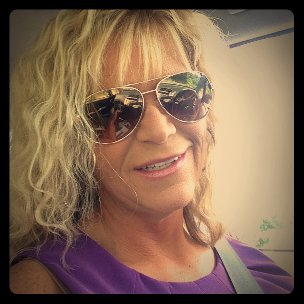 Meet your Posher, Karen
